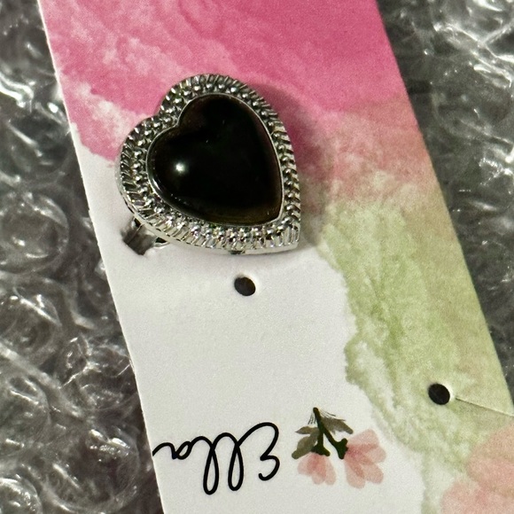 NWT ❤️Ella & Elly | Heart Mood Ring - Adjustable - Picture 2 of 2